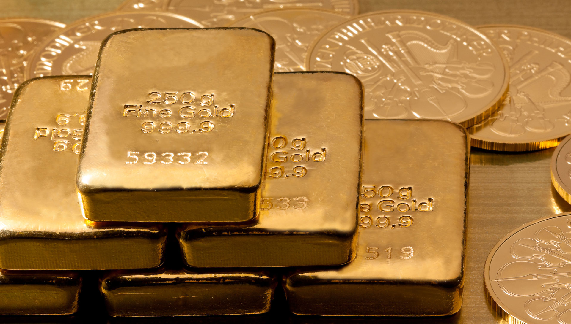 War and Peace: What to Do With Gold in Times of Geopolitical Instability